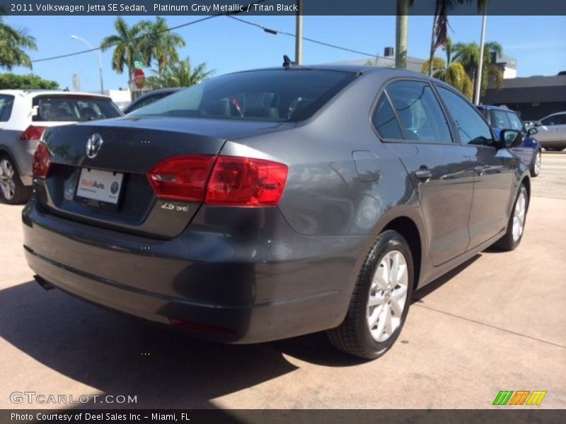 Platinum Gray Metallic / Titan Black 2011 Volkswagen Jetta SE Sedan