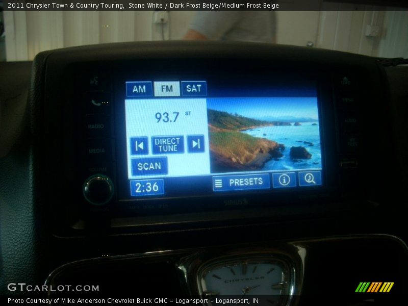 Stone White / Dark Frost Beige/Medium Frost Beige 2011 Chrysler Town & Country Touring