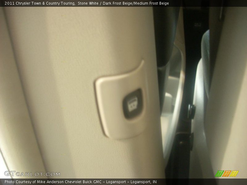 Stone White / Dark Frost Beige/Medium Frost Beige 2011 Chrysler Town & Country Touring
