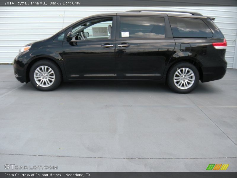 Black / Light Gray 2014 Toyota Sienna XLE