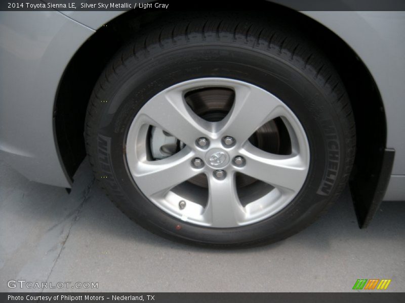 Silver Sky Metallic / Light Gray 2014 Toyota Sienna LE