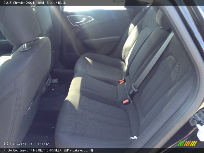 Black / Black 2015 Chrysler 200 Limited