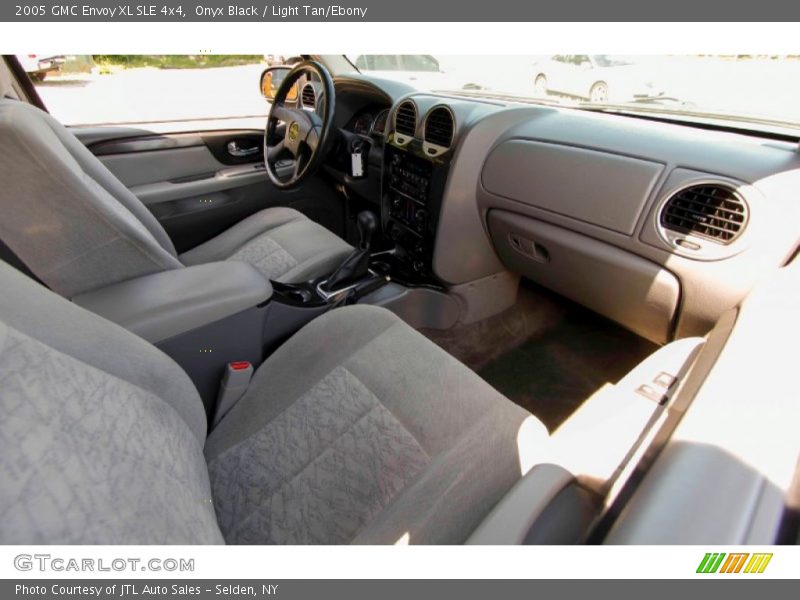 Onyx Black / Light Tan/Ebony 2005 GMC Envoy XL SLE 4x4
