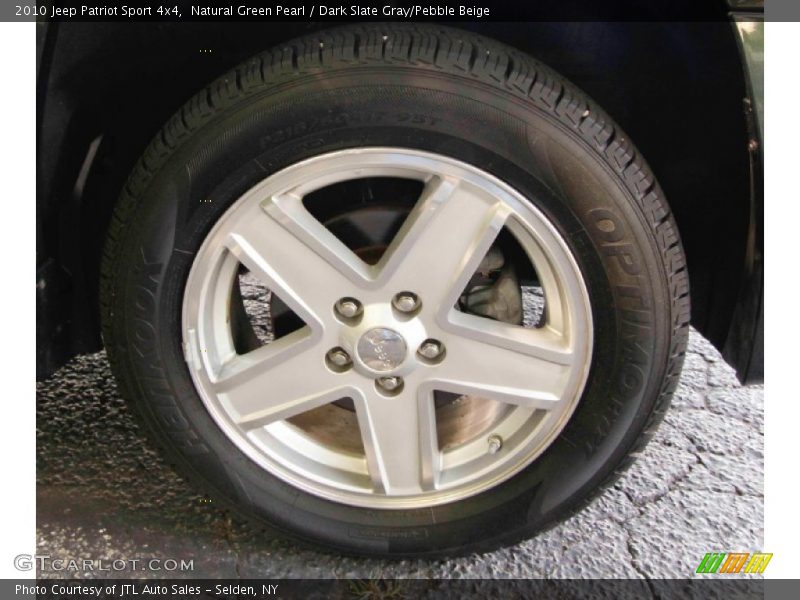 Natural Green Pearl / Dark Slate Gray/Pebble Beige 2010 Jeep Patriot Sport 4x4