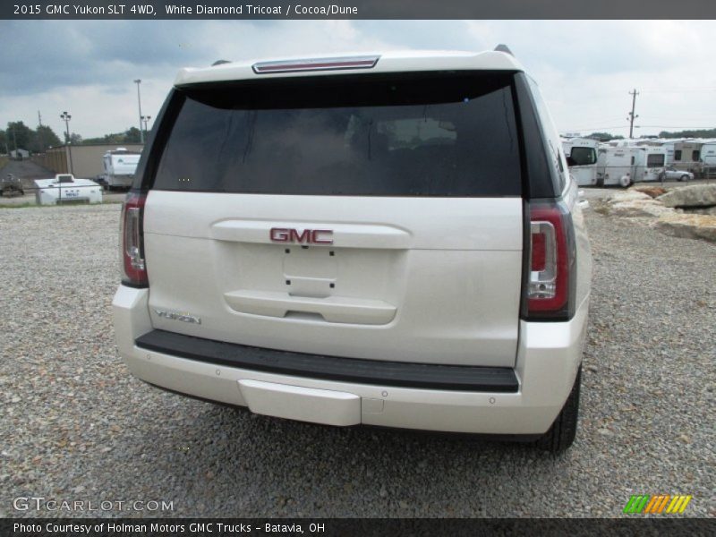 White Diamond Tricoat / Cocoa/Dune 2015 GMC Yukon SLT 4WD