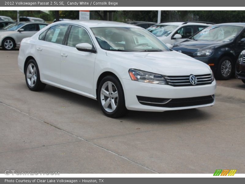 Candy White / Cornsilk Beige 2012 Volkswagen Passat 2.5L SE