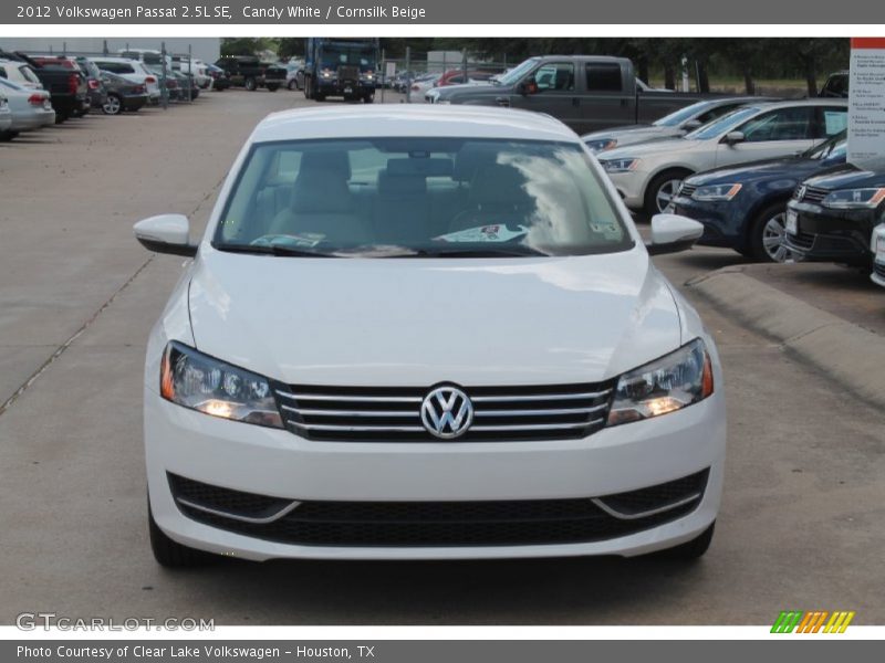 Candy White / Cornsilk Beige 2012 Volkswagen Passat 2.5L SE