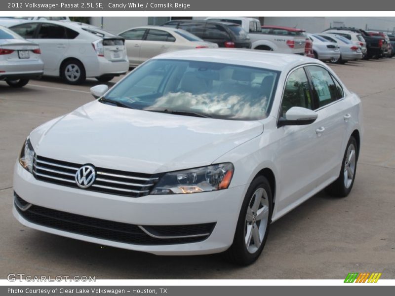 Candy White / Cornsilk Beige 2012 Volkswagen Passat 2.5L SE