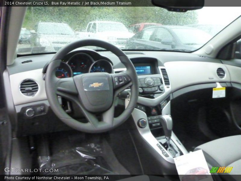 Blue Ray Metallic / Jet Black/Medium Titanium 2014 Chevrolet Cruze LS