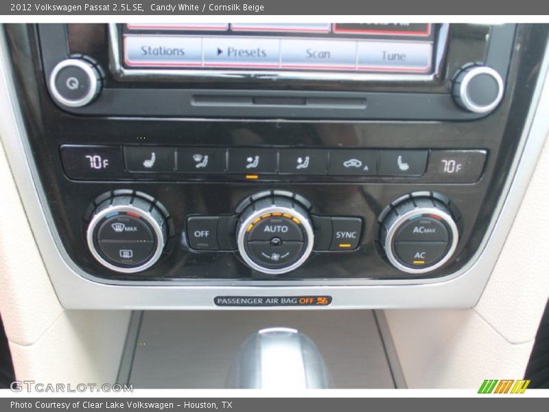 Candy White / Cornsilk Beige 2012 Volkswagen Passat 2.5L SE