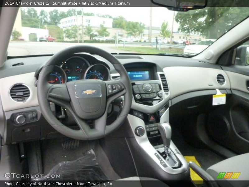 Summit White / Jet Black/Medium Titanium 2014 Chevrolet Cruze LS