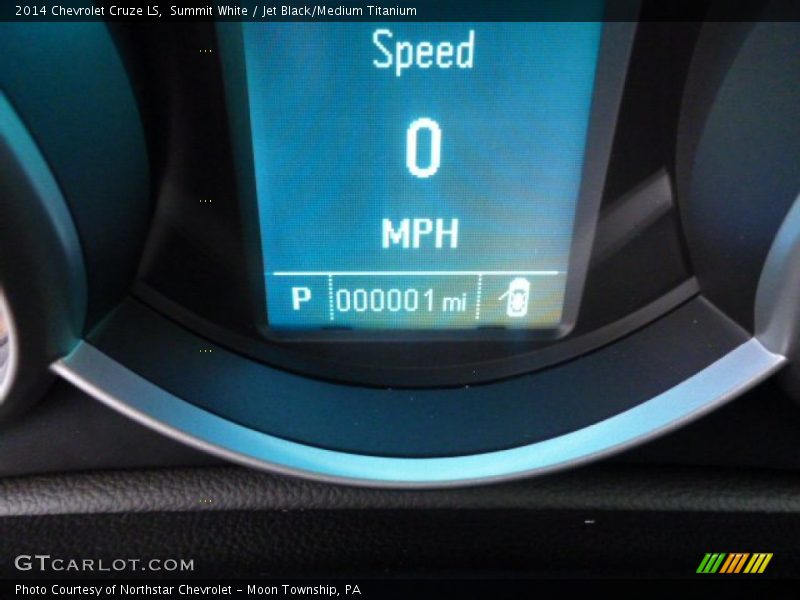 Summit White / Jet Black/Medium Titanium 2014 Chevrolet Cruze LS