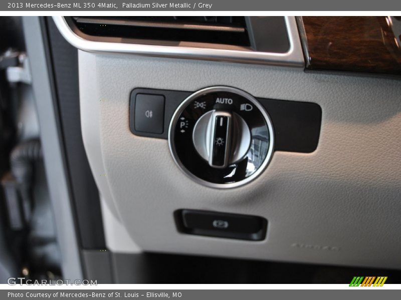 Palladium Silver Metallic / Grey 2013 Mercedes-Benz ML 350 4Matic