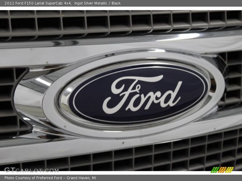 Ingot Silver Metallic / Black 2011 Ford F150 Lariat SuperCab 4x4