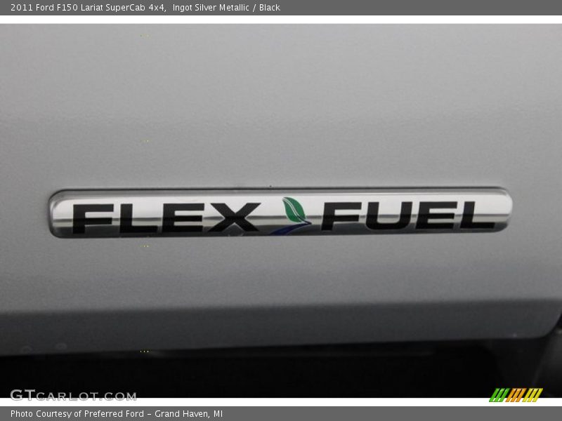 Ingot Silver Metallic / Black 2011 Ford F150 Lariat SuperCab 4x4