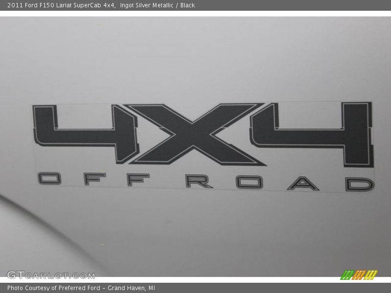 Ingot Silver Metallic / Black 2011 Ford F150 Lariat SuperCab 4x4