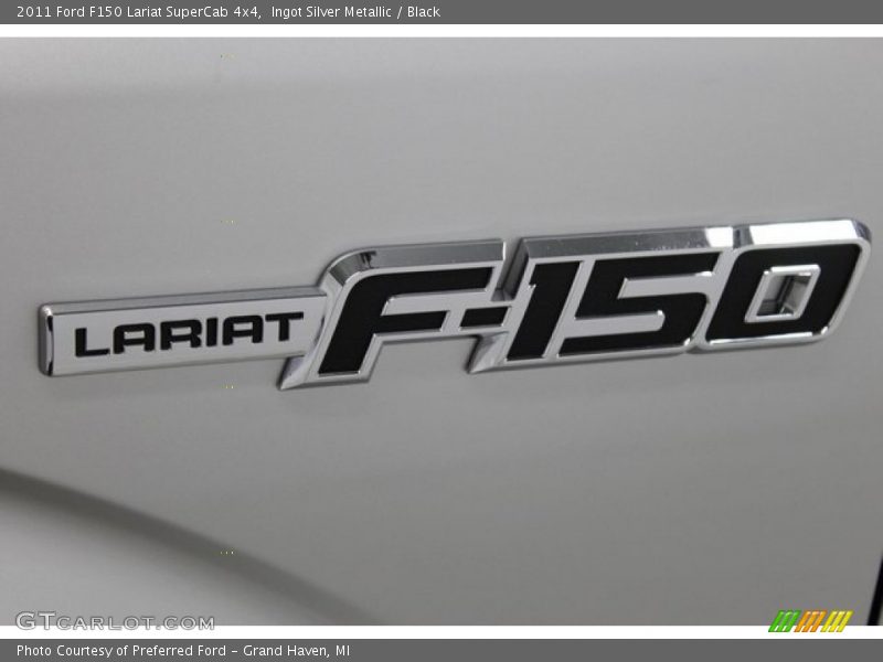 Ingot Silver Metallic / Black 2011 Ford F150 Lariat SuperCab 4x4
