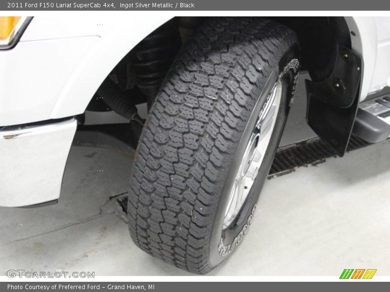 Ingot Silver Metallic / Black 2011 Ford F150 Lariat SuperCab 4x4