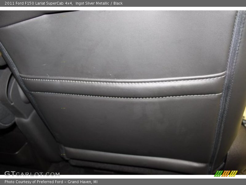 Ingot Silver Metallic / Black 2011 Ford F150 Lariat SuperCab 4x4