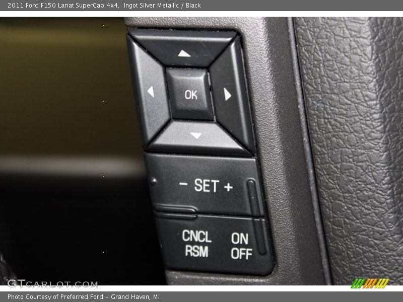 Ingot Silver Metallic / Black 2011 Ford F150 Lariat SuperCab 4x4