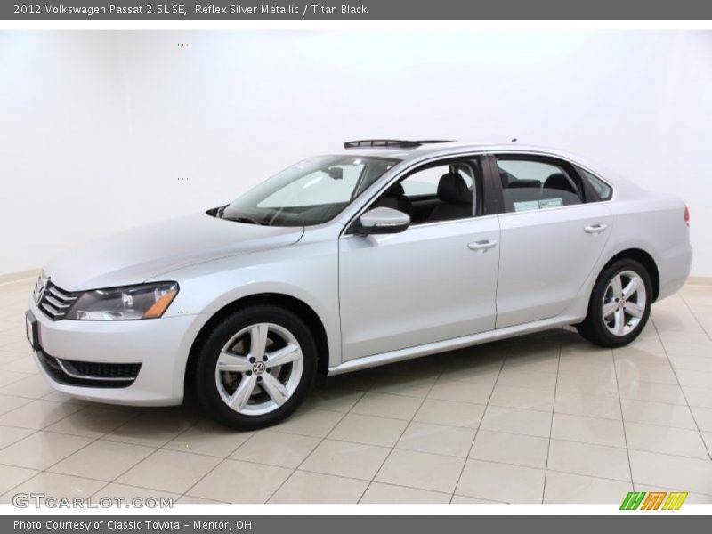 Front 3/4 View of 2012 Passat 2.5L SE