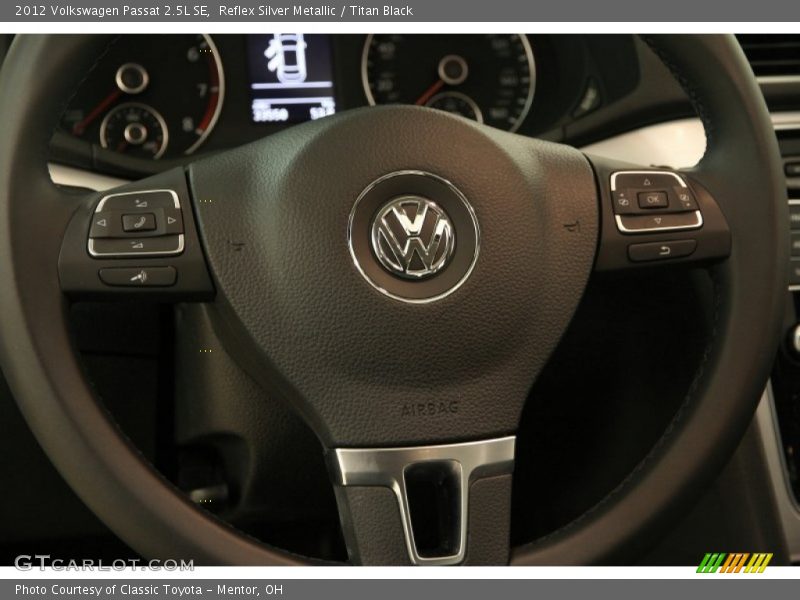 Reflex Silver Metallic / Titan Black 2012 Volkswagen Passat 2.5L SE