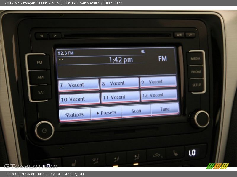 Reflex Silver Metallic / Titan Black 2012 Volkswagen Passat 2.5L SE