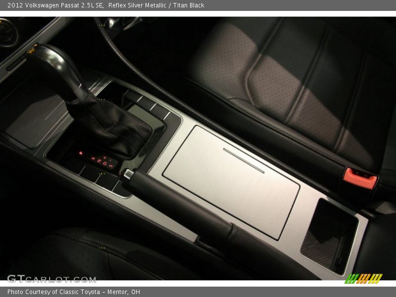 Reflex Silver Metallic / Titan Black 2012 Volkswagen Passat 2.5L SE