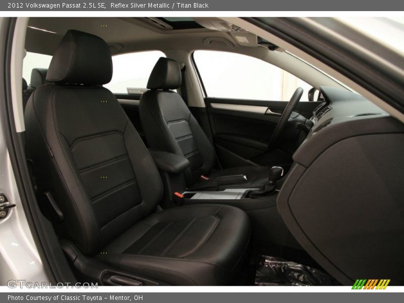 Reflex Silver Metallic / Titan Black 2012 Volkswagen Passat 2.5L SE