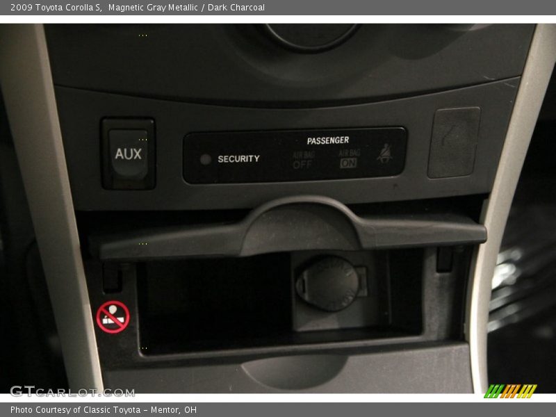 Magnetic Gray Metallic / Dark Charcoal 2009 Toyota Corolla S