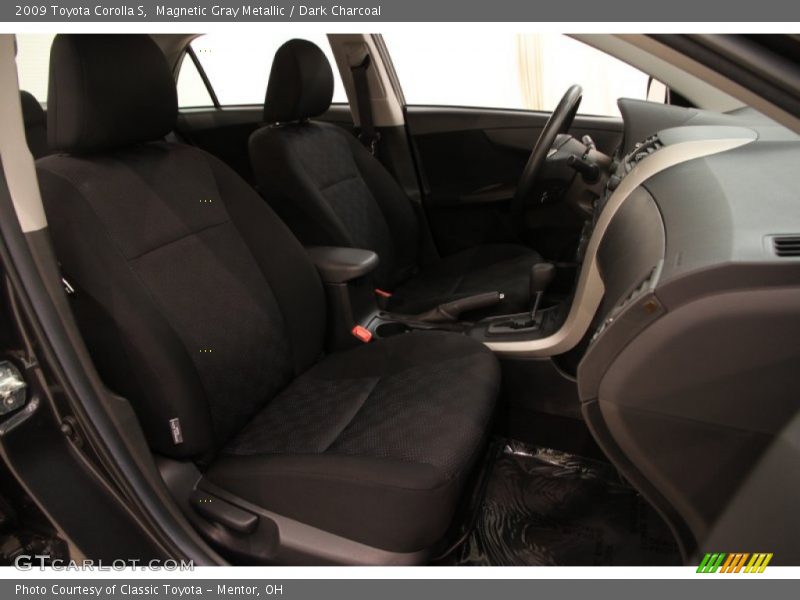 Magnetic Gray Metallic / Dark Charcoal 2009 Toyota Corolla S