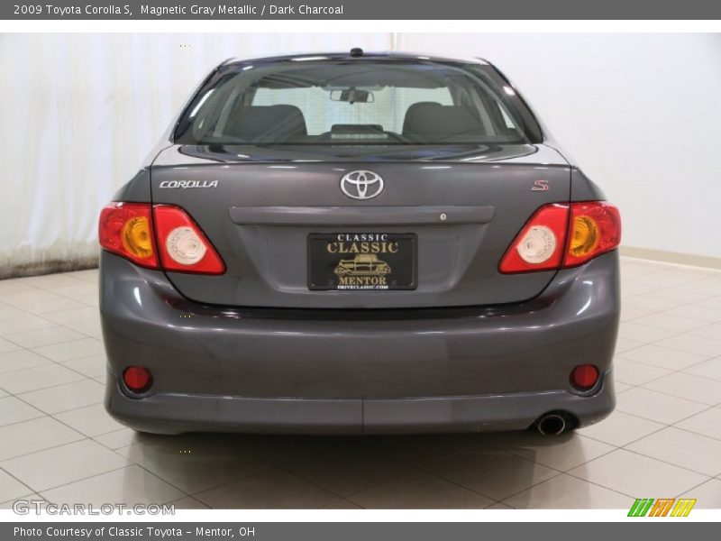 Magnetic Gray Metallic / Dark Charcoal 2009 Toyota Corolla S