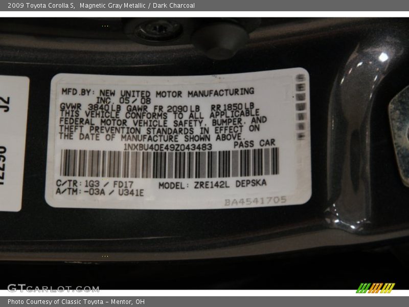 Magnetic Gray Metallic / Dark Charcoal 2009 Toyota Corolla S