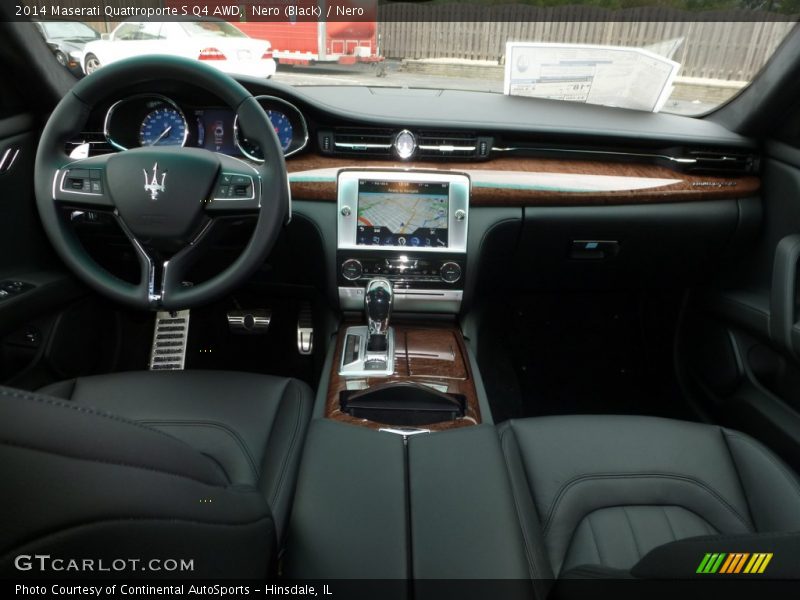 Dashboard of 2014 Quattroporte S Q4 AWD