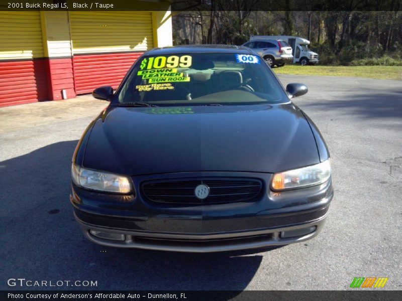 Black / Taupe 2001 Buick Regal LS