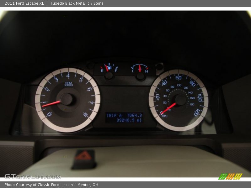 Tuxedo Black Metallic / Stone 2011 Ford Escape XLT