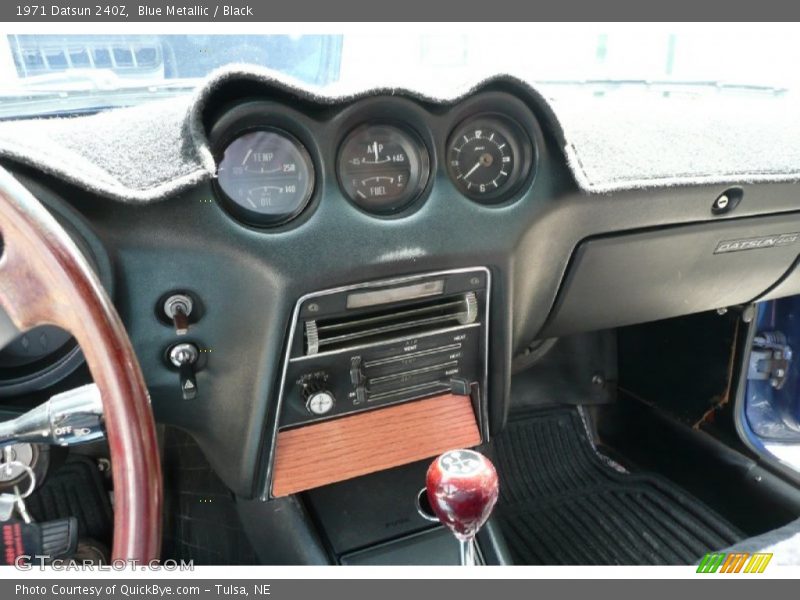  1971 240Z   Gauges