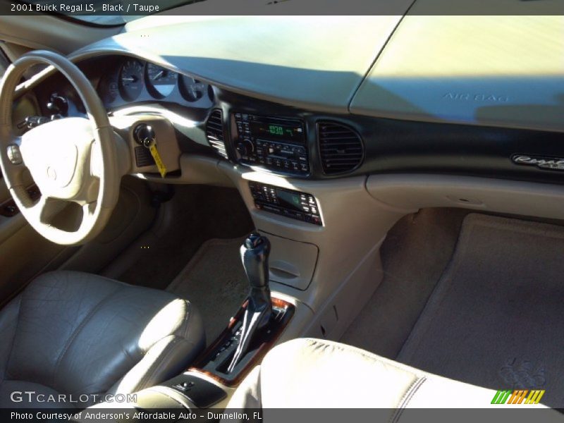 Black / Taupe 2001 Buick Regal LS