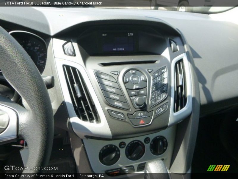 Blue Candy / Charcoal Black 2014 Ford Focus SE Sedan