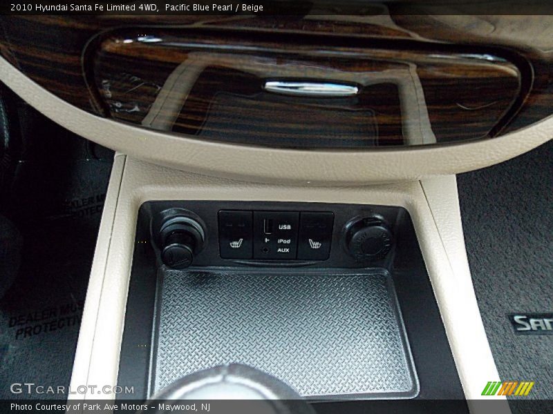 Pacific Blue Pearl / Beige 2010 Hyundai Santa Fe Limited 4WD