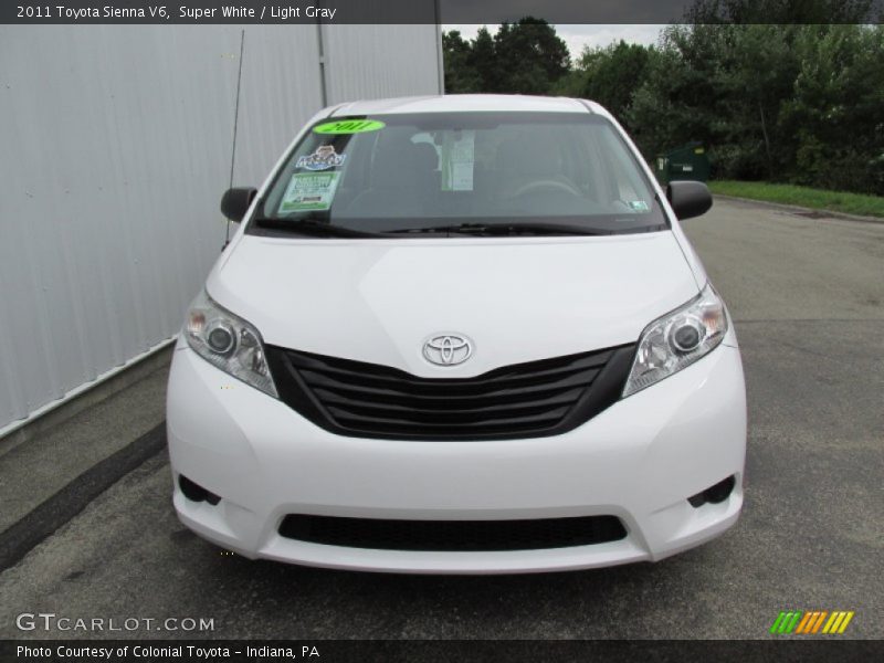 Super White / Light Gray 2011 Toyota Sienna V6