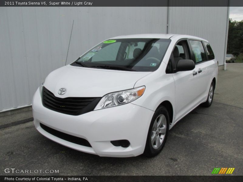 Super White / Light Gray 2011 Toyota Sienna V6