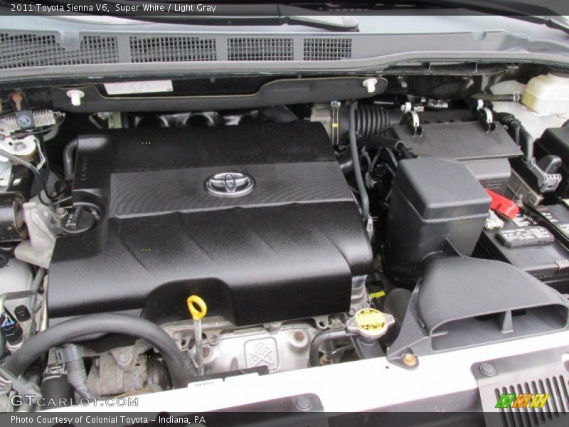 Super White / Light Gray 2011 Toyota Sienna V6
