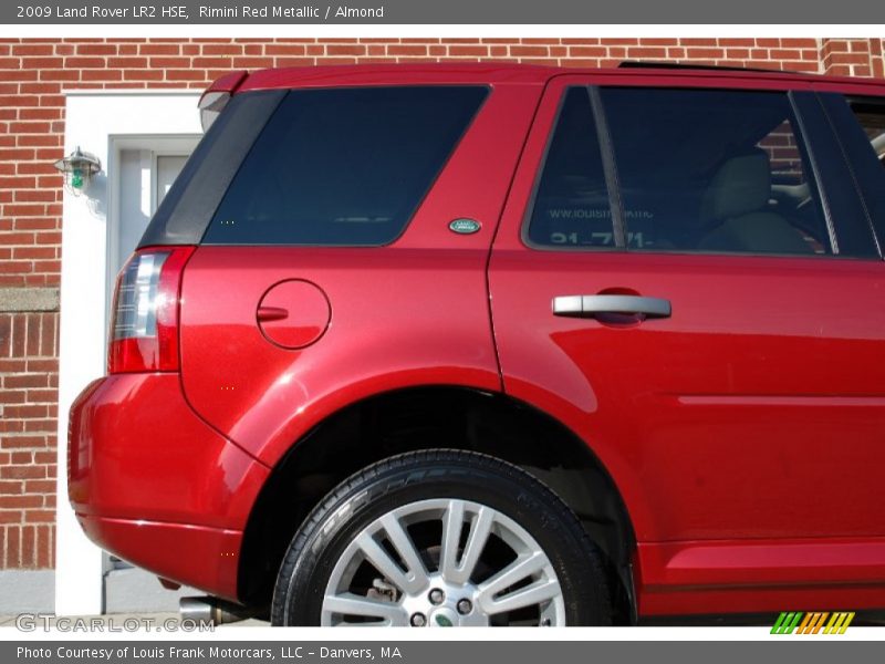 Rimini Red Metallic / Almond 2009 Land Rover LR2 HSE