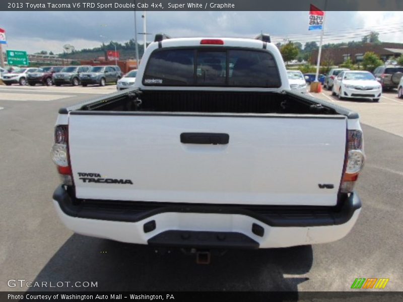 Super White / Graphite 2013 Toyota Tacoma V6 TRD Sport Double Cab 4x4