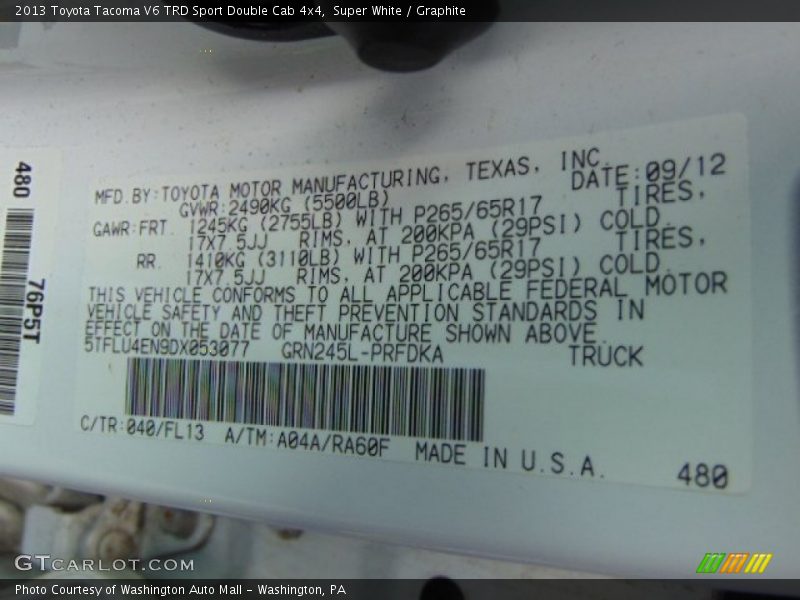 Super White / Graphite 2013 Toyota Tacoma V6 TRD Sport Double Cab 4x4
