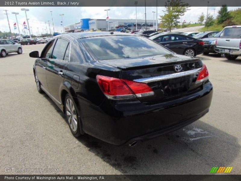 Black / Ivory 2012 Toyota Avalon Limited