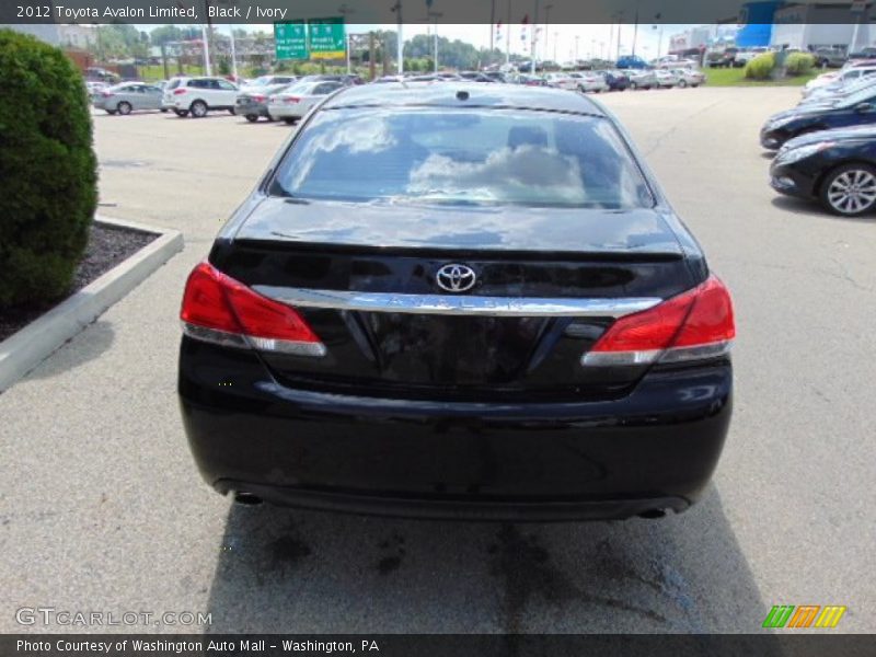 Black / Ivory 2012 Toyota Avalon Limited