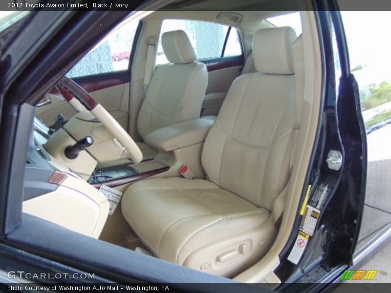 Black / Ivory 2012 Toyota Avalon Limited