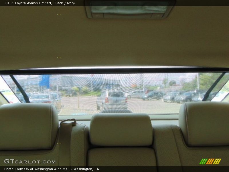 Black / Ivory 2012 Toyota Avalon Limited